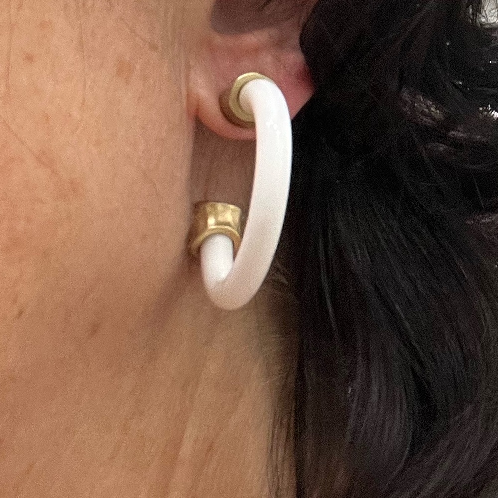 Vintage Gold and White Hoop Earrings - Picture 12 of 16